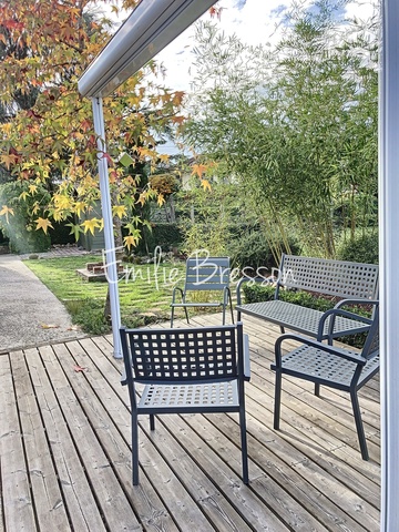 LONGERE RENOVEE A BRENS