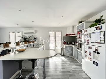 MAISON DE FAMILLE A BRENS AVEC GRAND TERRAIN, PISCINE , STUDIO ET DOUBLE GARAGE!