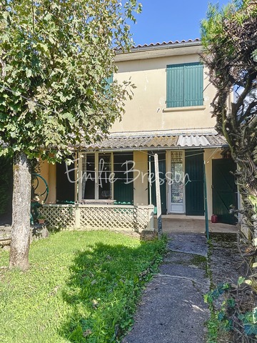 JOLIE MAISON DE QUARTIER A RAFRAICHIR