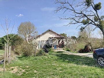 MAISON CALME DE CAMPAGNE A RENOVER AVEC GRANDE PISCINE !