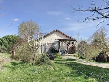 MAISON CALME DE CAMPAGNE A RENOVER AVEC GRANDE PISCINE !