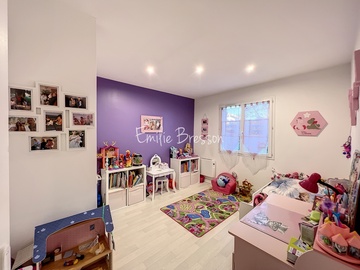 MAISON DE FAMILLE A BRENS AVEC GRAND TERRAIN, PISCINE , STUDIO ET DOUBLE GARAGE!