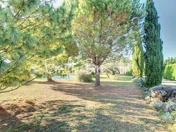 MAISON DE FAMILLE A BRENS AVEC GRAND TERRAIN, PISCINE , STUDIO ET DOUBLE GARAGE!