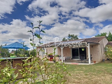 MAISON DES ANNEES 2000 AVEC 2250 M²DE TERRAIN 