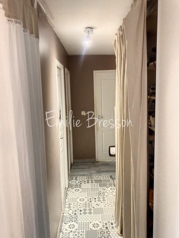 MAISON DES ANNEES 2000 AVEC 2250 M²DE TERRAIN 