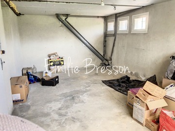 MAISON DE CENTRE VILLE SUR 2 NIVEAUX AVEC 1500M² DE TERRAIN