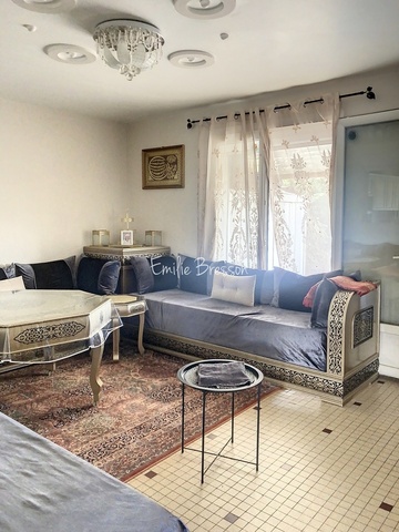 MAISON DE QUARTIER DE 100 M²AVEC 65 M² DE TERRASSES