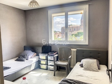 MAISON DE QUARTIER DE 100 M²AVEC 65 M² DE TERRASSES