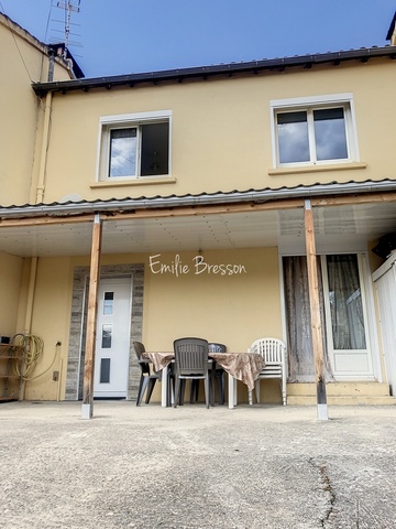 MAISON DE QUARTIER DE 100 M²AVEC 65 M² DE TERRASSES