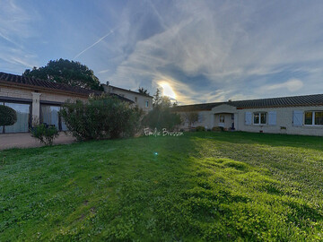 CASTELNAU DE MONTMIRAL - Propriété de 375 m2