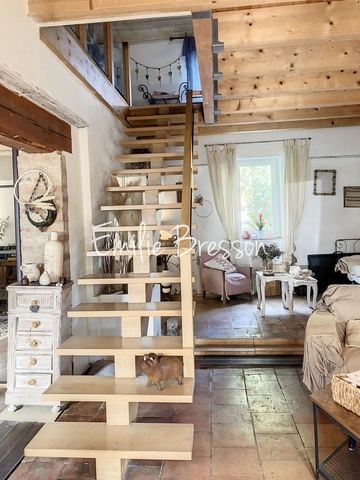 Gaillac , maison de ville type longère avec petit jardin !