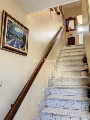 MAISON ANNEES 60 A RAFRAICHIRE AVEC 4 CHAMBRES ET UNE PARCELLE DE 320M²